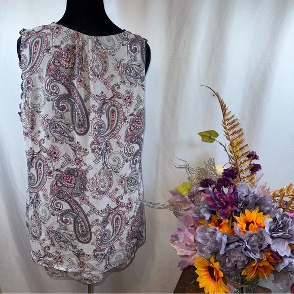 White House Black Market Paisley Lace Trim Sleeveless V-Neck Blouse Boho Chic - Picture 4 of 9
